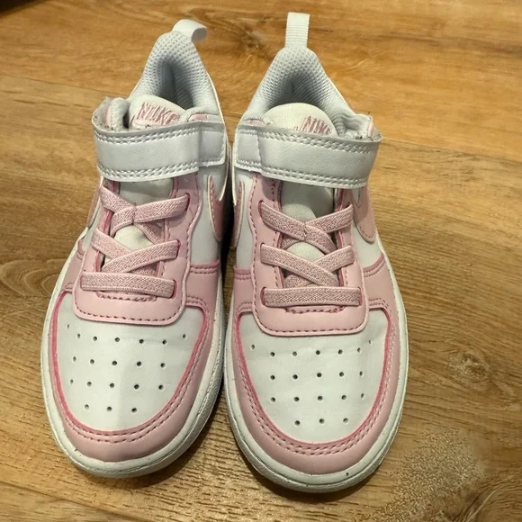 Nike Kids Sneakers - White and Pink - Picture 2 of 3